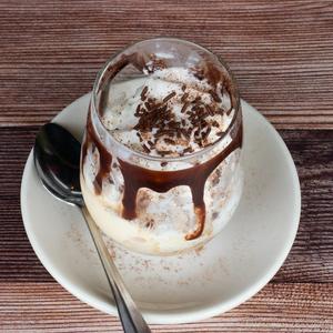 Cafe Boheme